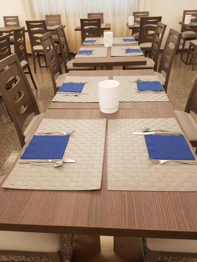 Hotel Mizar Rímini